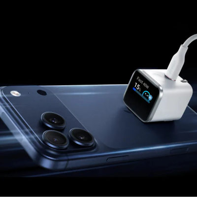 Sạc Nhanh Anker 45W Smart GaN - A121D | Màn Hình LED Hiển Thị Công Suất, ActiveShield 3.0, Chân Gập Linh Hoạt Sạc Nhanh Anker 45W Smart GaN - A121D | Màn Hình LED Hiển Thị Công Suất, ActiveShield 3.0, Chân Gập Linh Hoạt - Sạc nhanh <strong>Anker A121D</strong> là giải pháp năng lượng hoàn hảo cho các thiết bị di động hiện đại. Với công suất lên đến 45W và công nghệ Smart GaN tiên tiến, <strong>Anker A121D</strong> không chỉ mang lại tốc độ sạc vượt trội mà còn đảm bảo an toàn tối đa cho thiết bị của bạn. Thiết kế siêu nhỏ gọn, nhỏ hơn 30% so với các dòng sạc thông thường, giúp <strong>Anker A121D</strong> dễ dàng đồng hành cùng bạn trong mọi chuyến đi. Sản phẩm hỗ trợ chuẩn sạc nhanh PD (Power Delivery) và PPS, tương thích hoàn hảo với iPhone, Samsung S23/S24 series, iPad và các dòng laptop văn phòng sử dụng cổng Type-C. Đừng bỏ lỡ cơ hội sở hữu <strong>Anker A121D</strong> để trải nghiệm sự tiện lợi và mạnh mẽ trong một thiết bị nhỏ bé nhưng đầy uy lực.